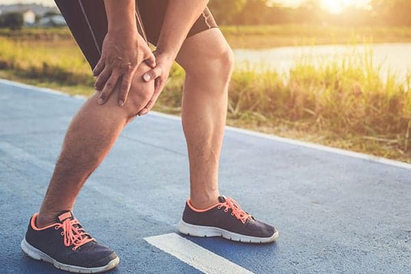 mal au genou douleur genou chirurgie orthopedique dr thomas stevignon chirurgien orthopediste specialiste genou et hanche paris mal au genou douleur genou chirurgie orthopedique dr thomas stevignon chirurgien orthopediste specialiste genou et hanche paris