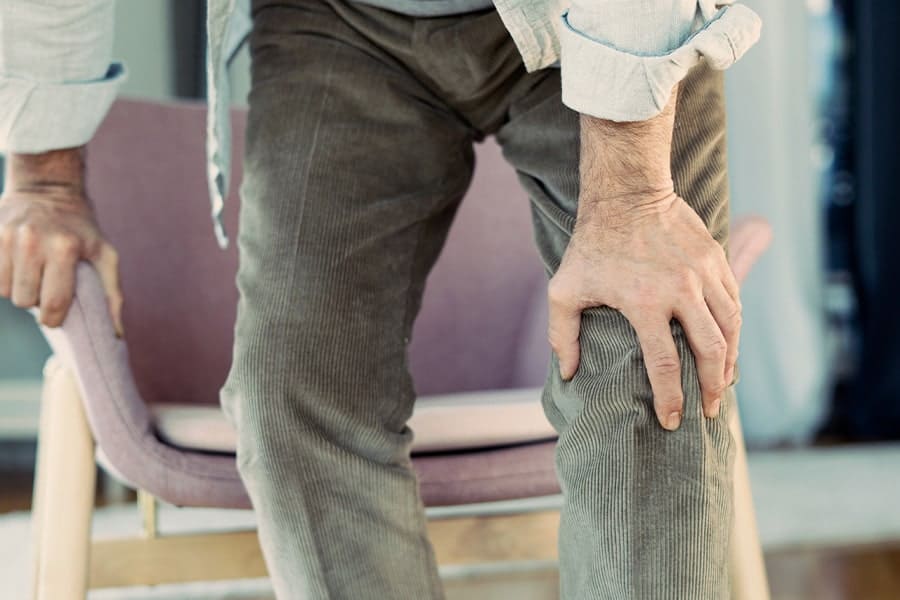 poids prothese totale de genou dr thomas stevignon chirurgien orthopediste specialiste hanche chirurgie orthopedique paris